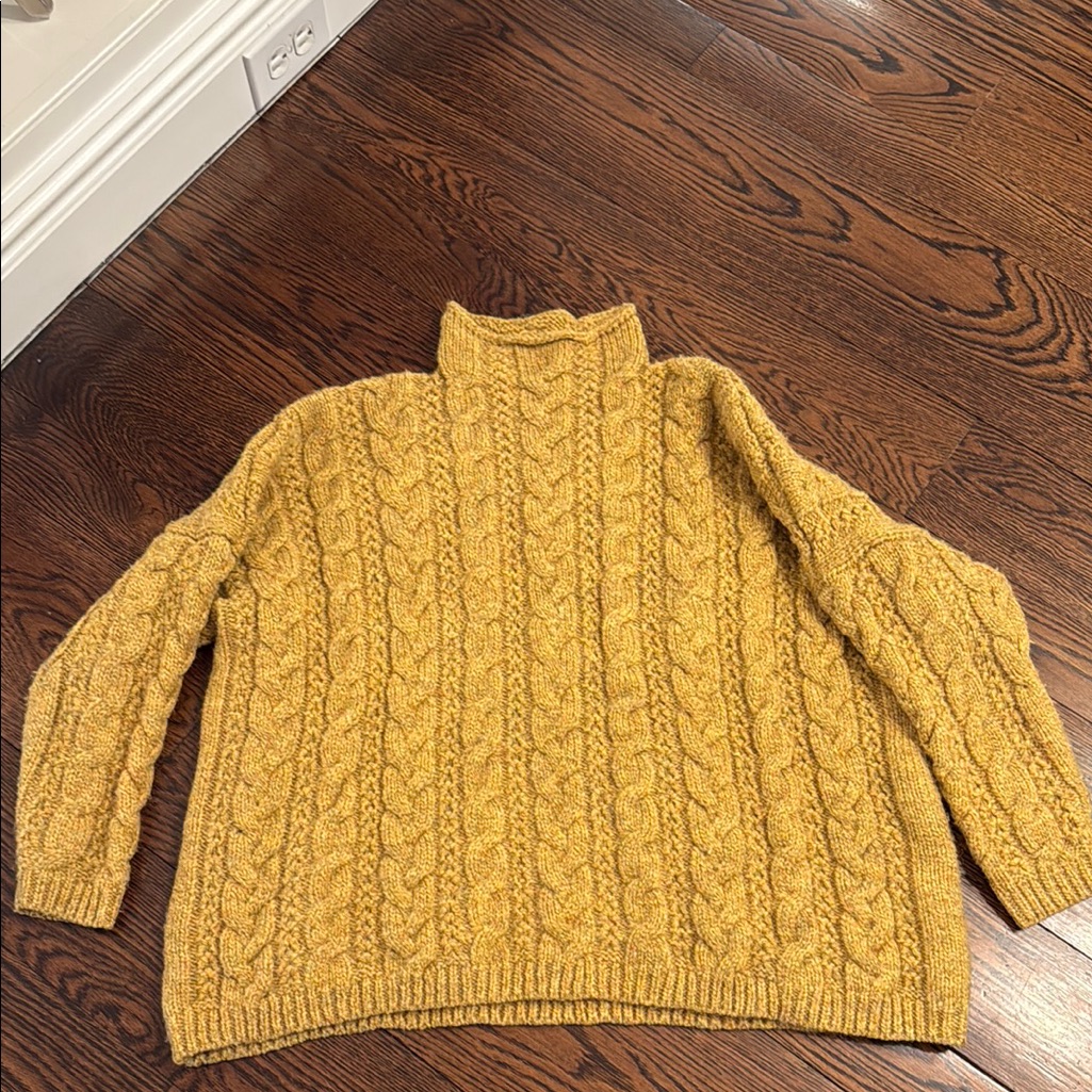 Chunky Cable Turtleneck Sweater In Mustard